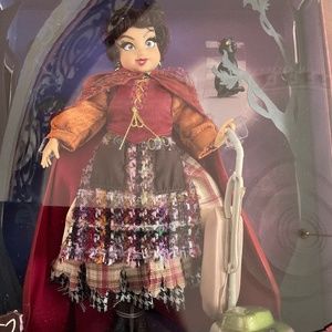 DISNEYS  HOCUS POCUS  SANDERSON SISTER  MARY  LTD DOLL 12 IN  brand new